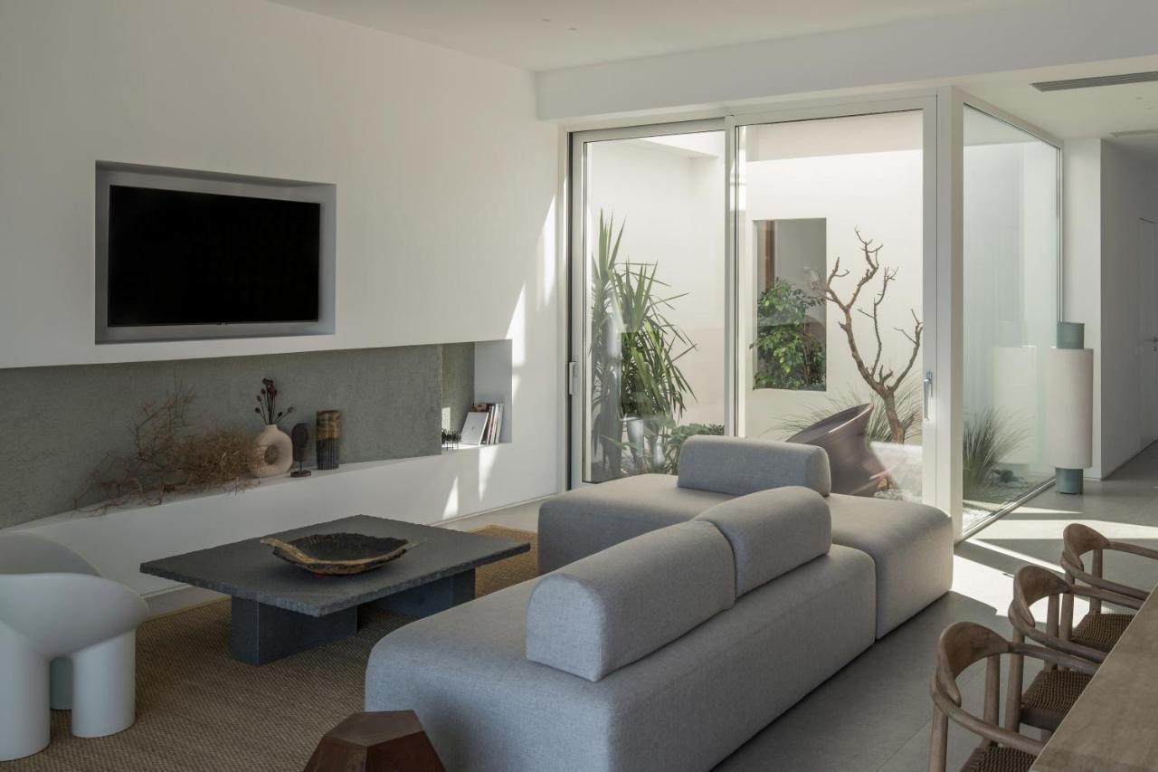 Villa Mimaze Minimalist Living 伊罗达 外观 照片