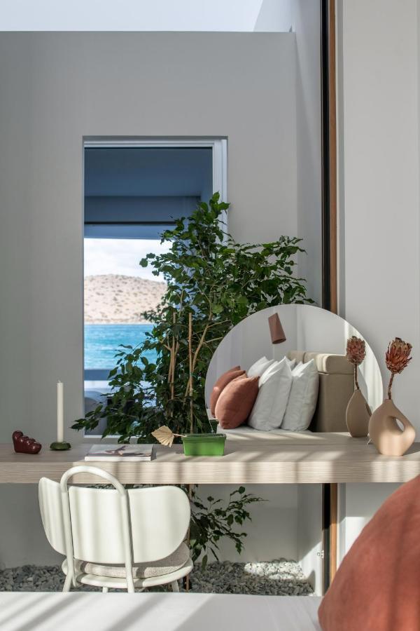 Villa Mimaze Minimalist Living 伊罗达 外观 照片