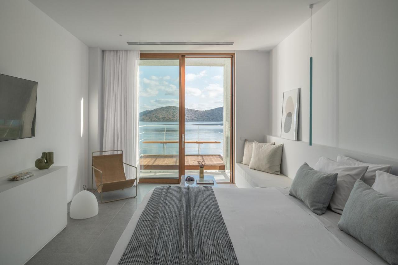 Villa Mimaze Minimalist Living 伊罗达 外观 照片
